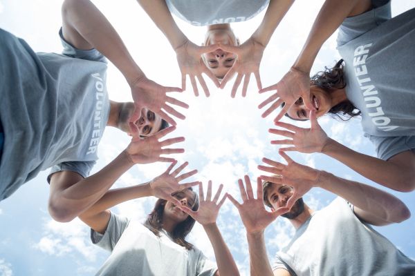 Volunteer & Internships